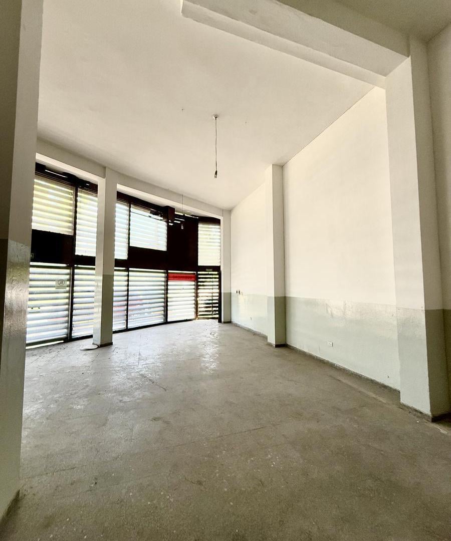 Foto de Local Comercial frente a Costanera, en barrio Centro de la ciudad de, imagen 2