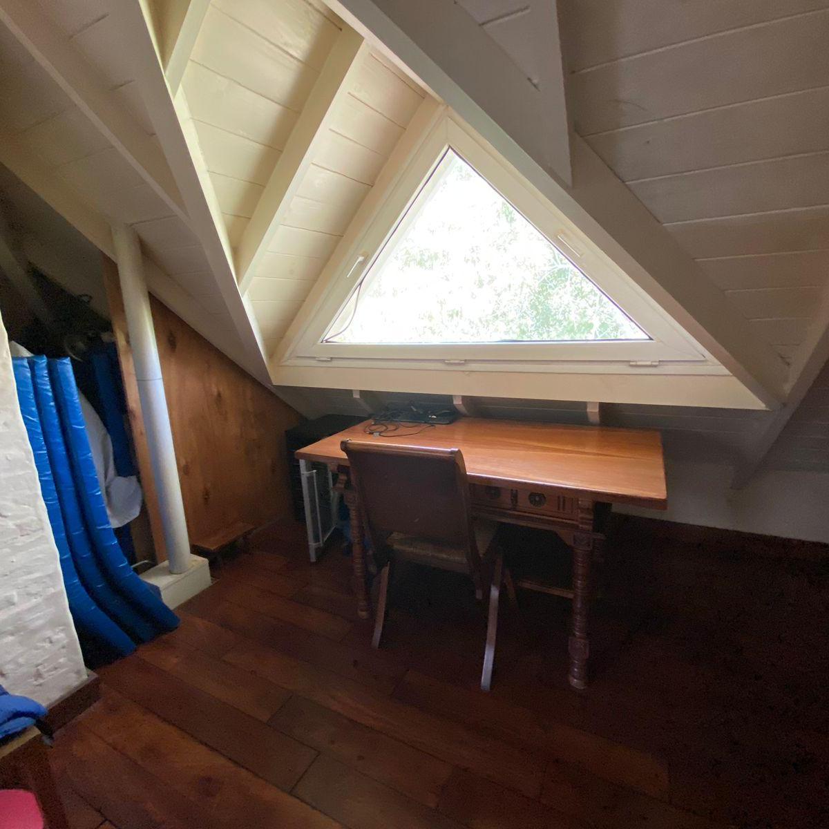 Foto de CASA EN VENTA 3 Dormitorios (1 en Suite) con Pileta y fondo libre LA, imagen 5