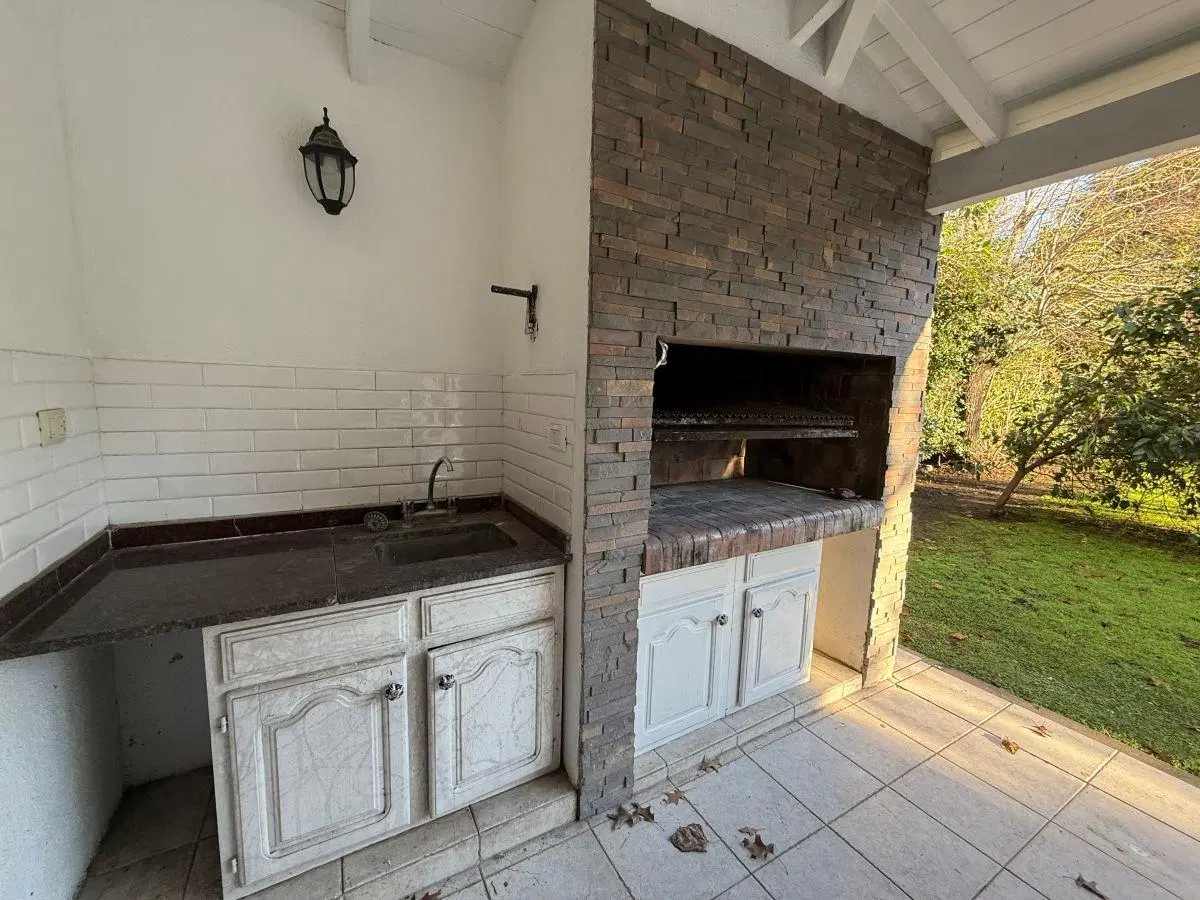 Casa en Venta La Martona Cuatro Dormitorios ( 1 en Suite) con Pileta 5
