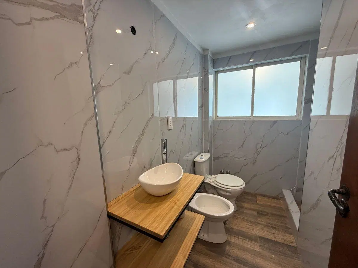 Casa en Venta 2 Dormitorios ( 1 en Suite) con Pileta 3