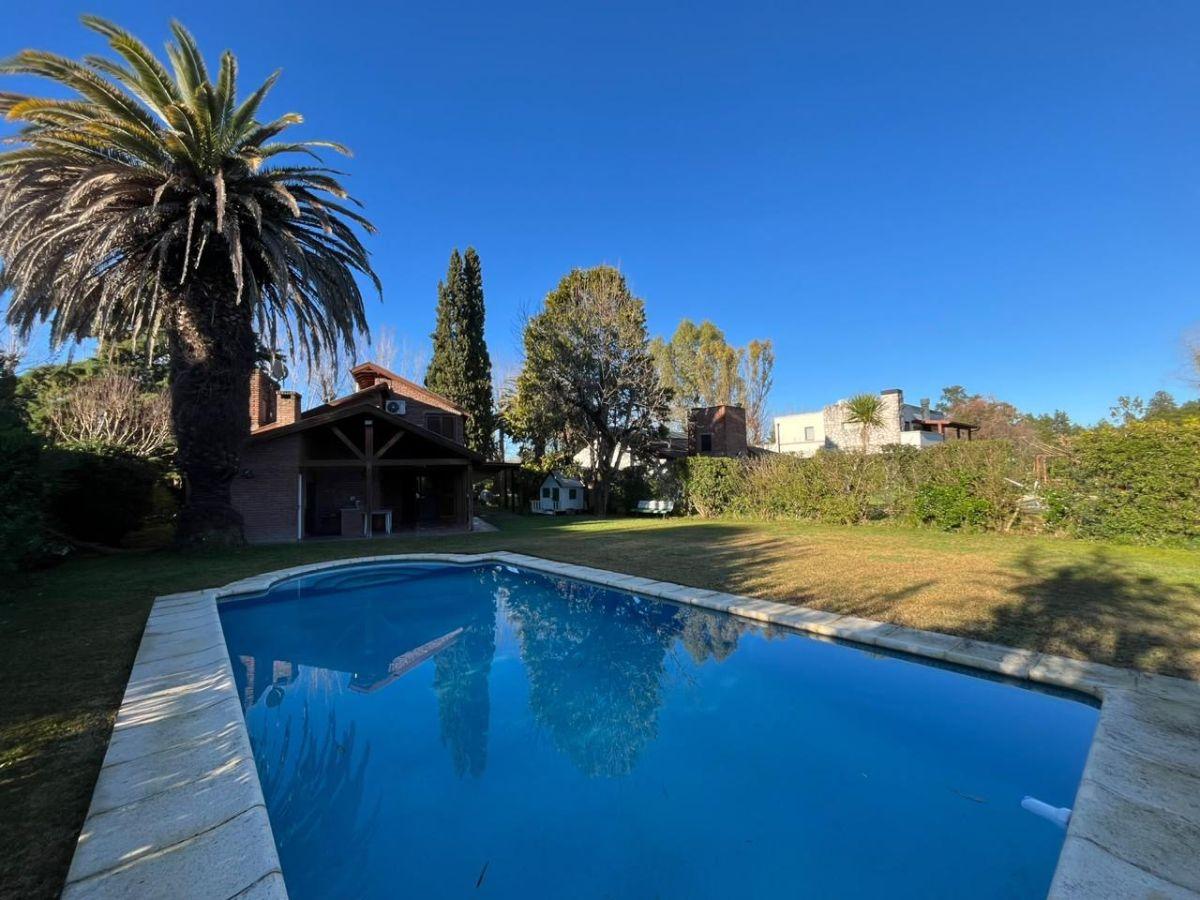 Foto de Casa en Venta La Martona 2 Dormitorios con Pileta, imagen 2