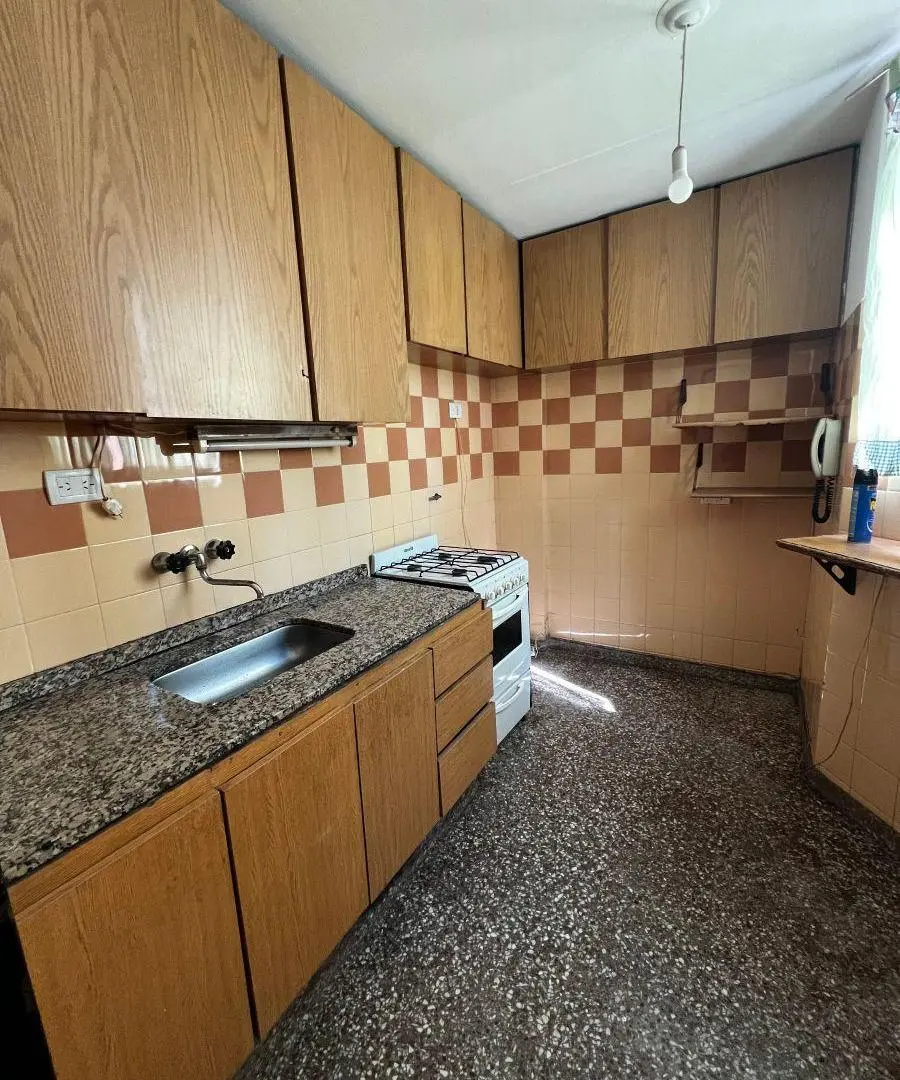 ALQUILAMOS DEPARTAMENTO DE DOS DORMITORIOS CON BALCÓN EN NUEVA CÓRDOBA 4