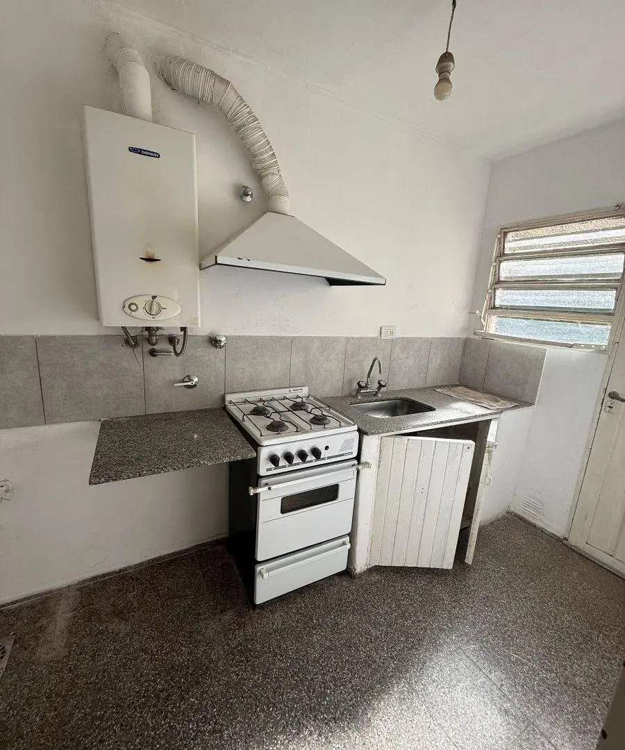 Alquiler departamento 3 dormitorios en Barrio Parque Capital 2
