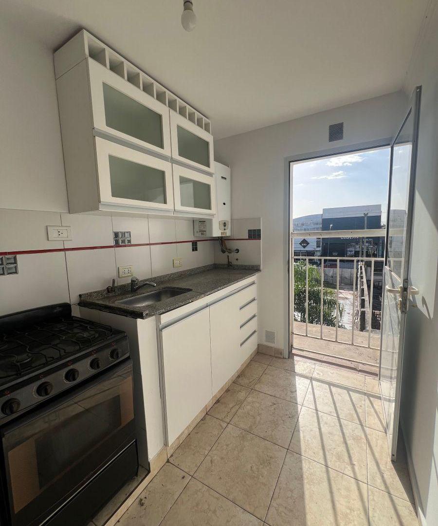 Foto de Alquilamos departamento de 1 dormitorio en B° Villa Cabrera, imagen 5
