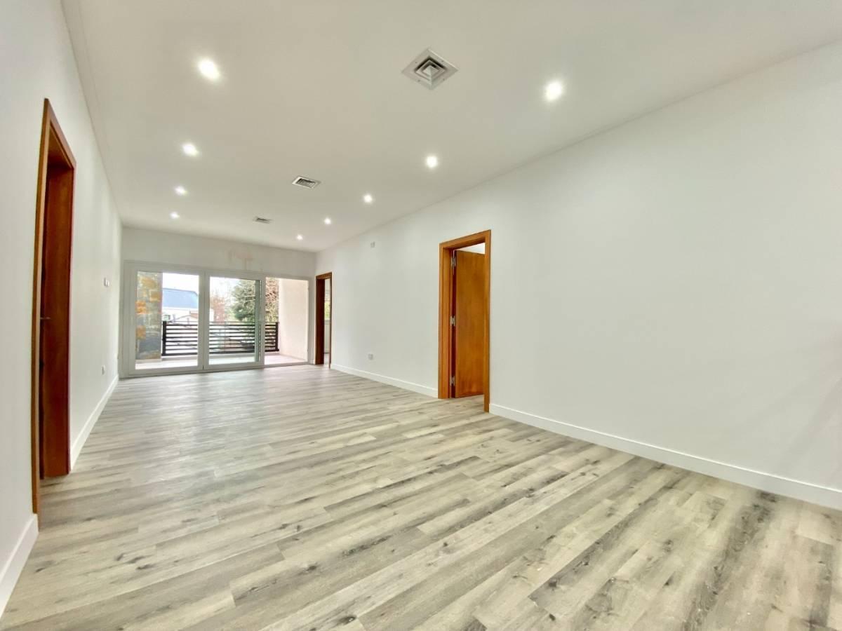 VENTA CASA 4 AMB PARQUE PILETA PARQUE LELOIR
