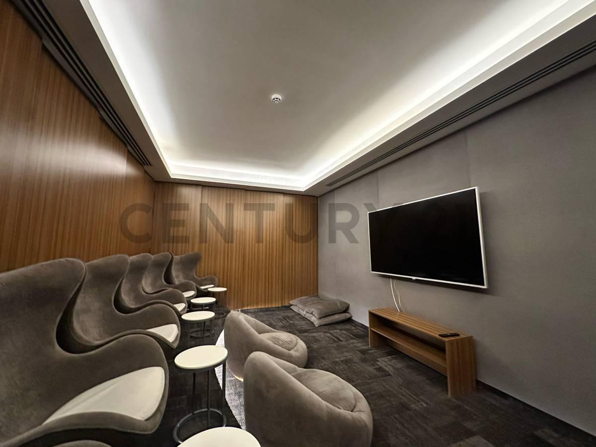 Venta Departamento 5 Ambientes con Cochera y Baulera en Caballito Edificio Palmeras Full Amenities 5