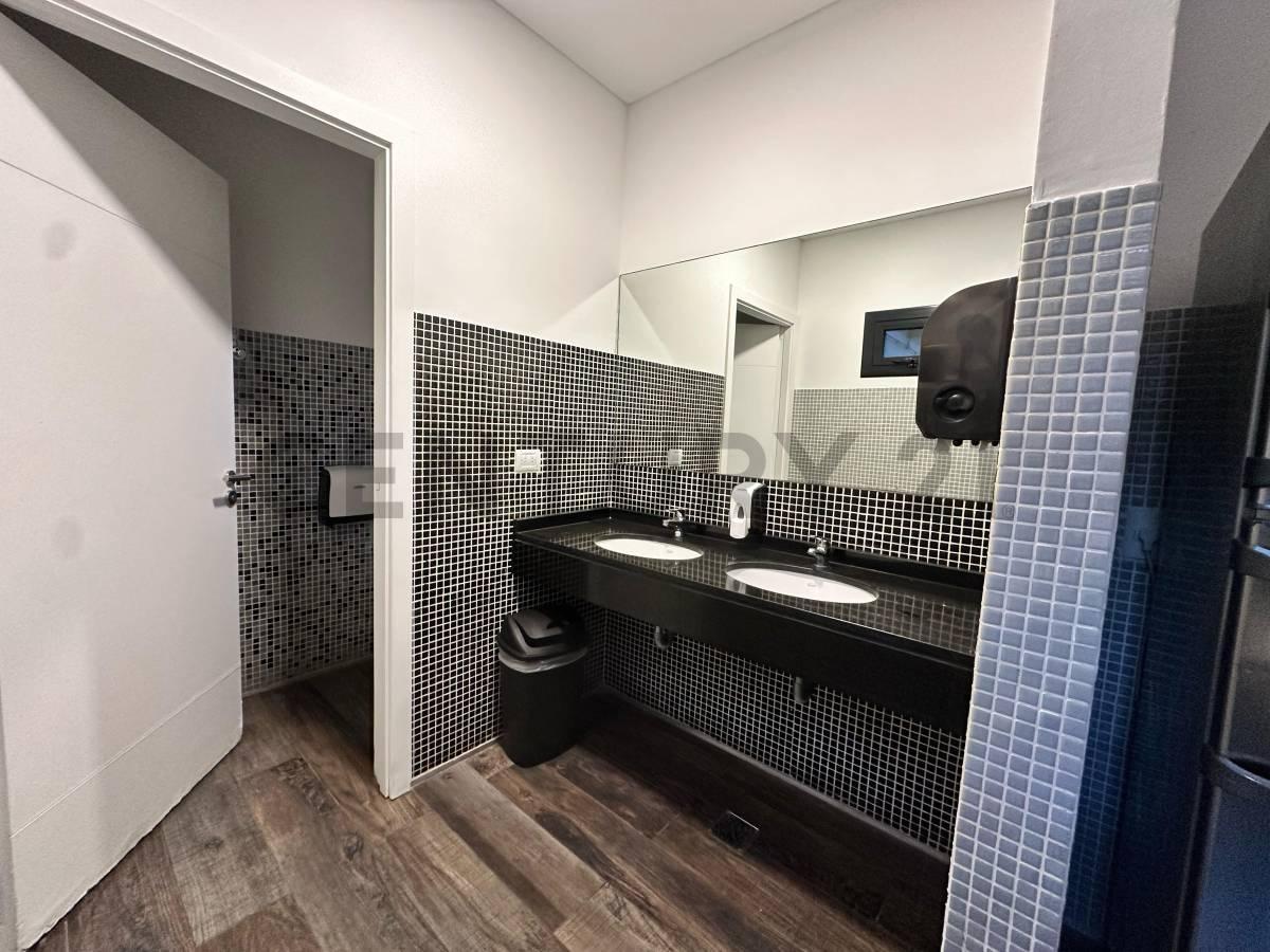 Venta Departamento 5 Ambientes con Cochera y Baulera en Caballito Edificio Palmeras Full Amenities 4