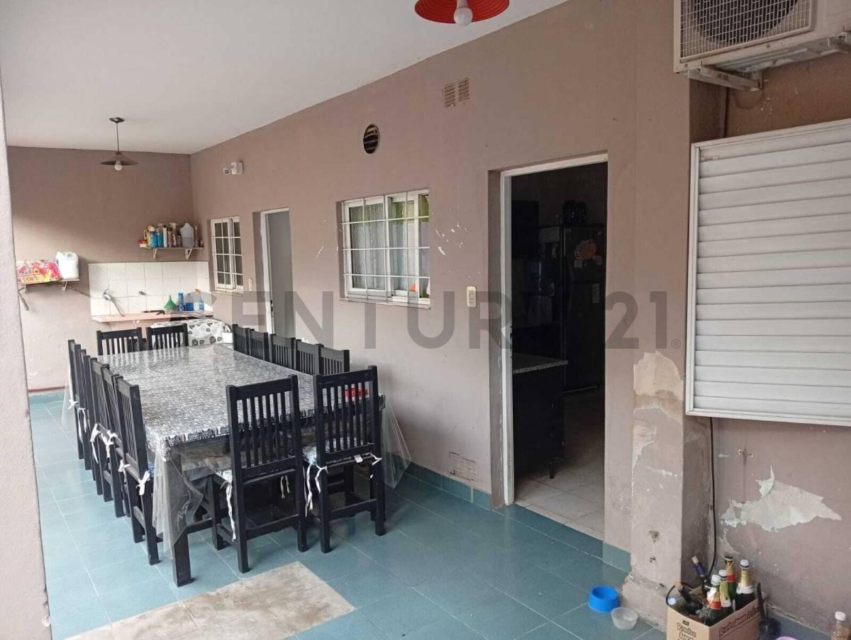 Venta Casa Moron 5