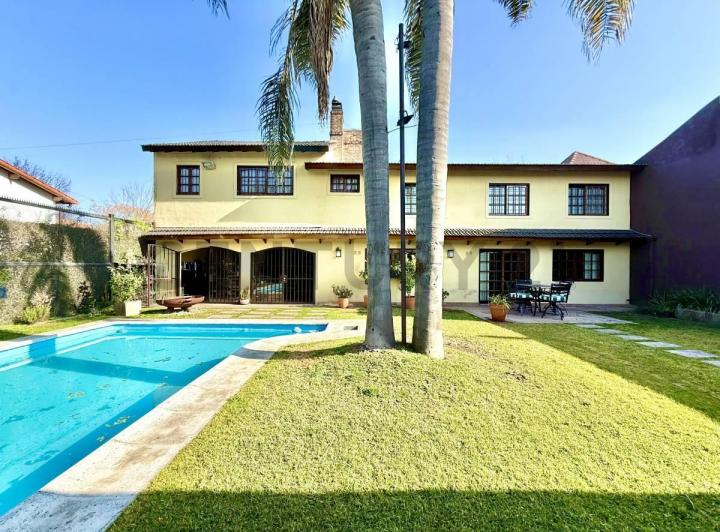 VENTA CASA 6 AMBIENTES ITUZAINGO NORTE 1