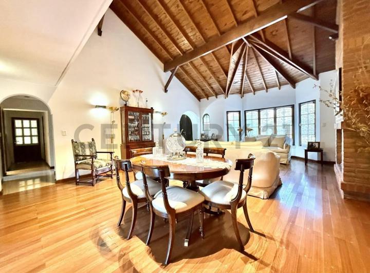 VENTA CASA 6 AMBIENTES ITUZAINGO NORTE 3