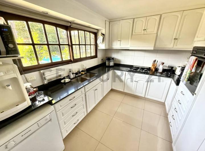 VENTA CASA 6 AMBIENTES ITUZAINGO NORTE 5