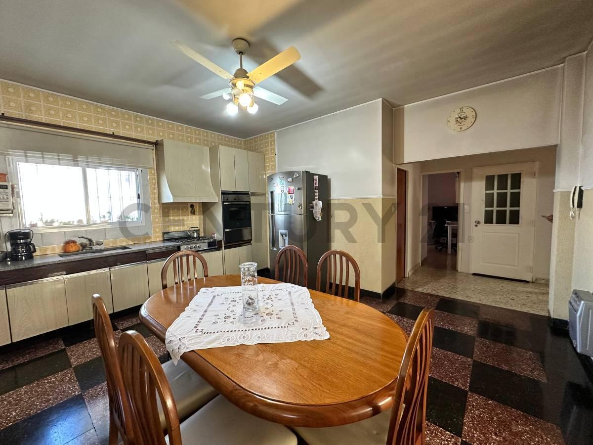VENTA DEPARTAMENTO 4 AMBIENTES MORON PERMUTA APTO CREDITO TERRAZA