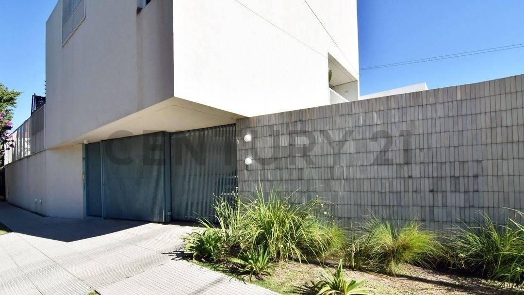 VENTA DEPARTAMENTO 4 AMBIENTES ITUZAINGO NORTE