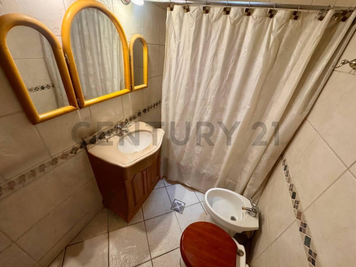 VENTA CASA 3 AMBIENTES MARTIN CORONADO PILETA PATIO