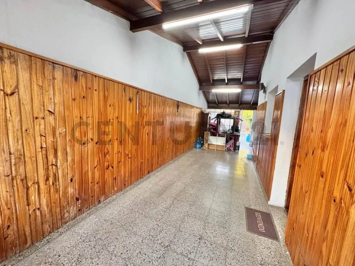 VENTA CASA- 4 AMBIENTES -BARRIO AERONÁUTICO- ITUZAINGÓ 2