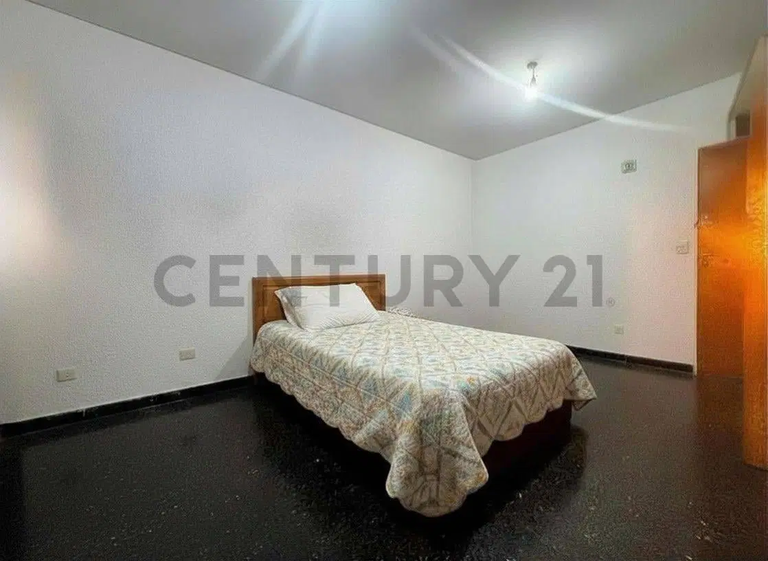 VENTA DEPARTAMENTO MONOAMBIENTE CASEROS BALCON 3