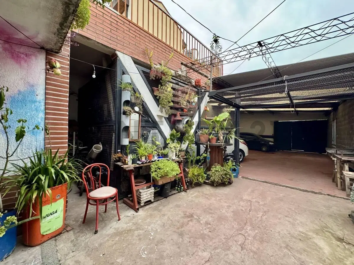 VENTA GALPON CON CASA CASEROS 4