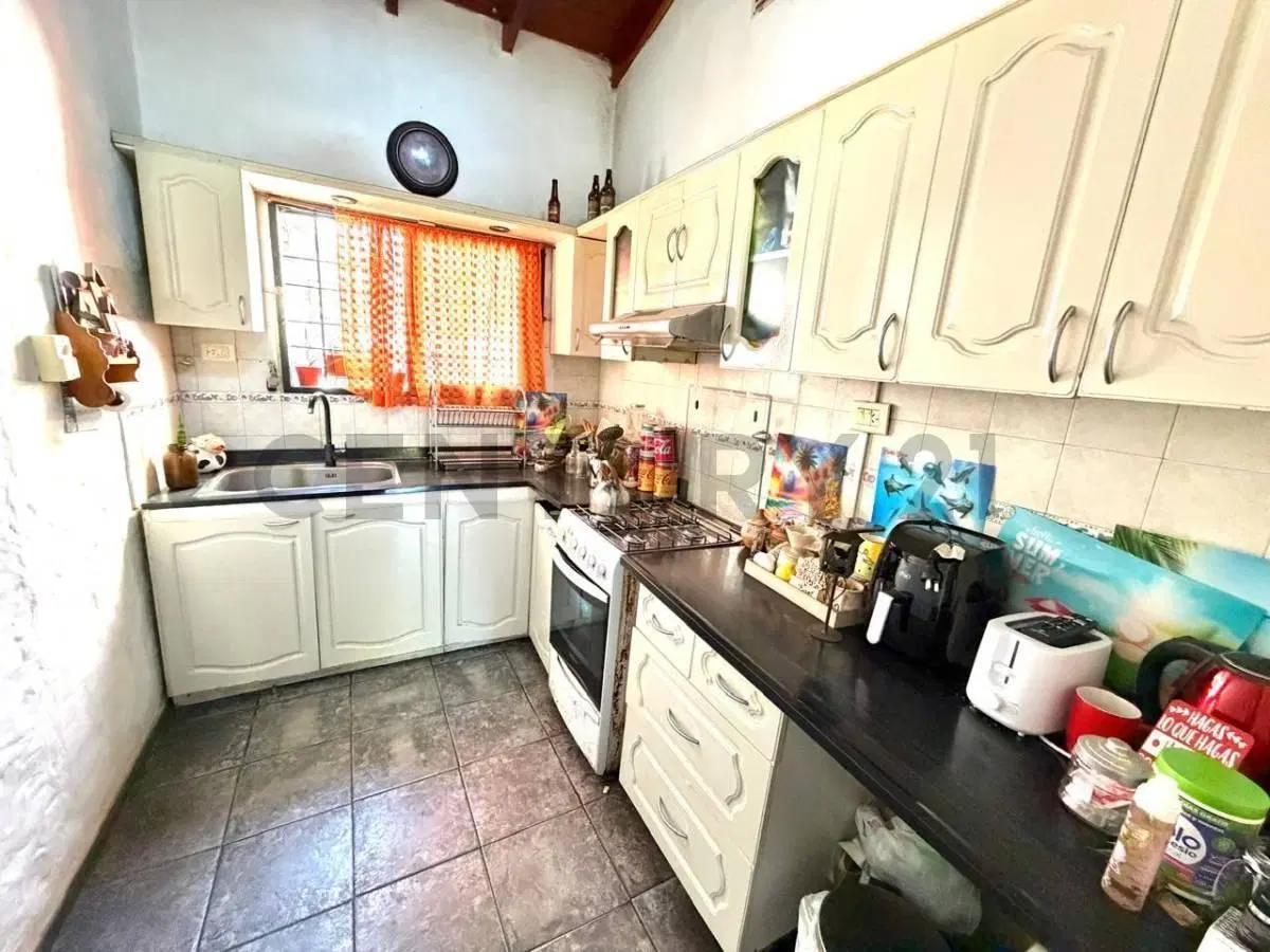 Venta Casa 3 Ambientes Parque Leloir 2