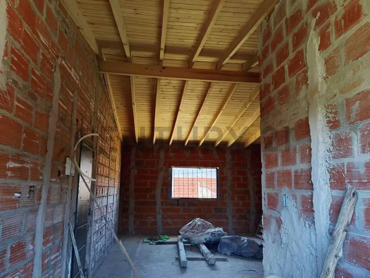 LOTE EN VENTA  CON CONSTRUCCIÓN DE 50 MT2 5