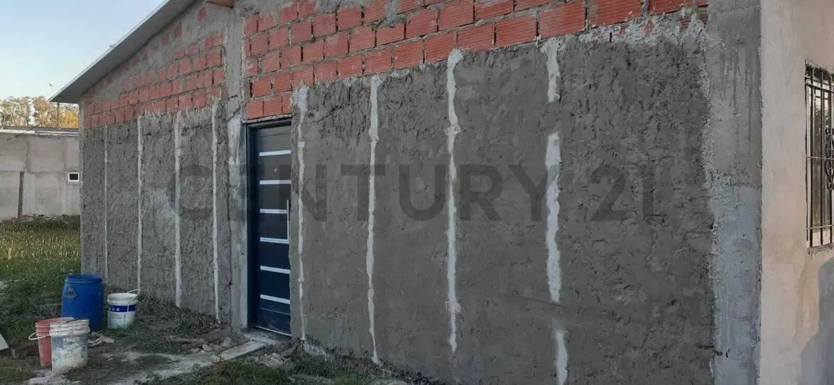 LOTE EN VENTA  CON CONSTRUCCIÓN DE 50 MT2 2