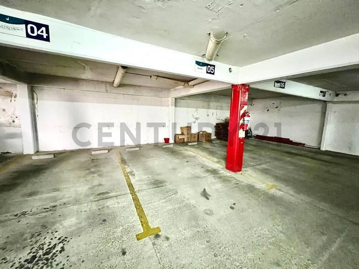 VENTA COCHERA CUBIERTA MORON CENTRO 2