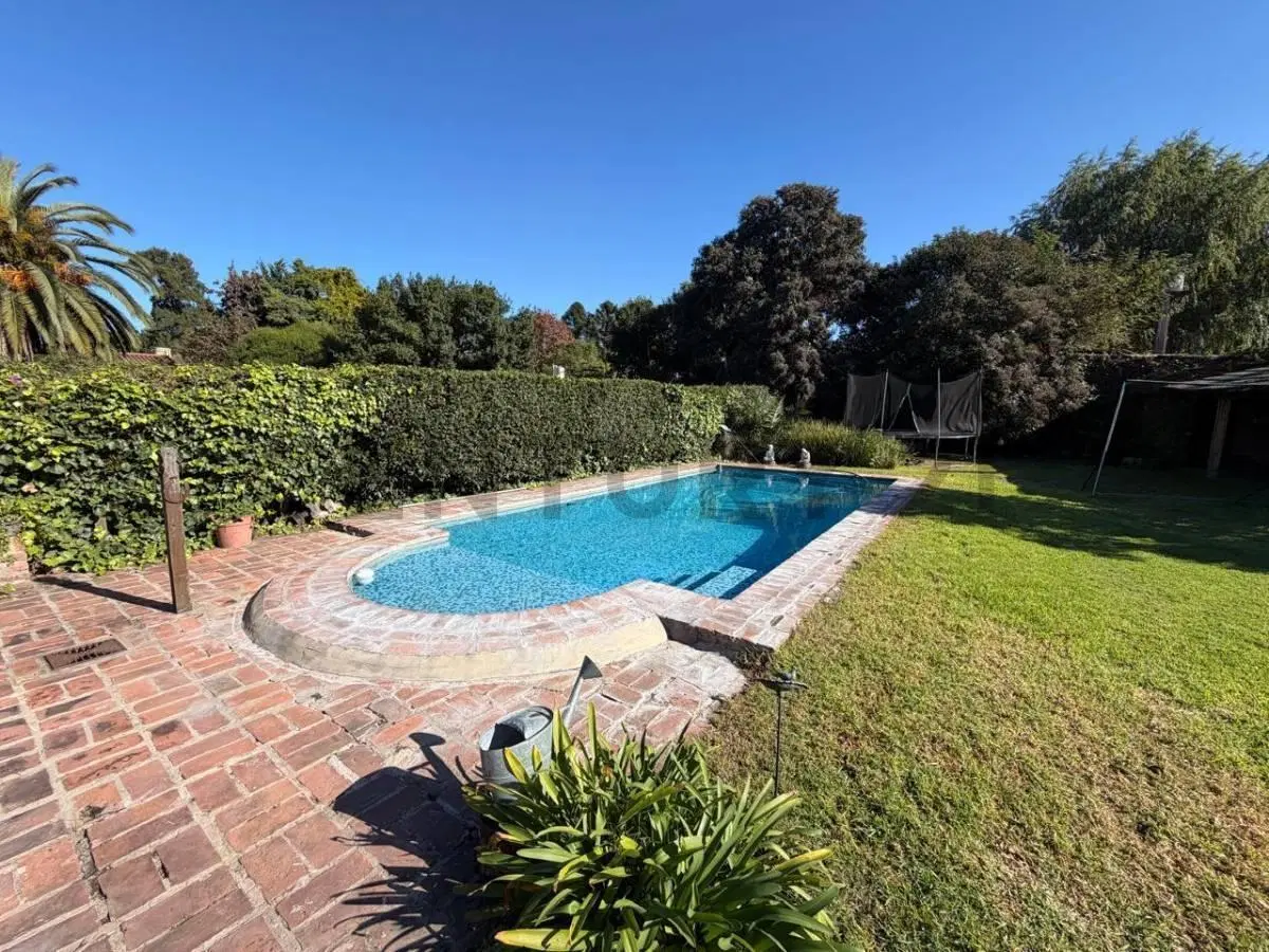 VENTA CASA BELLA VISTA 7 AMBIENTES PILETA PARQUE QUINCHO 2