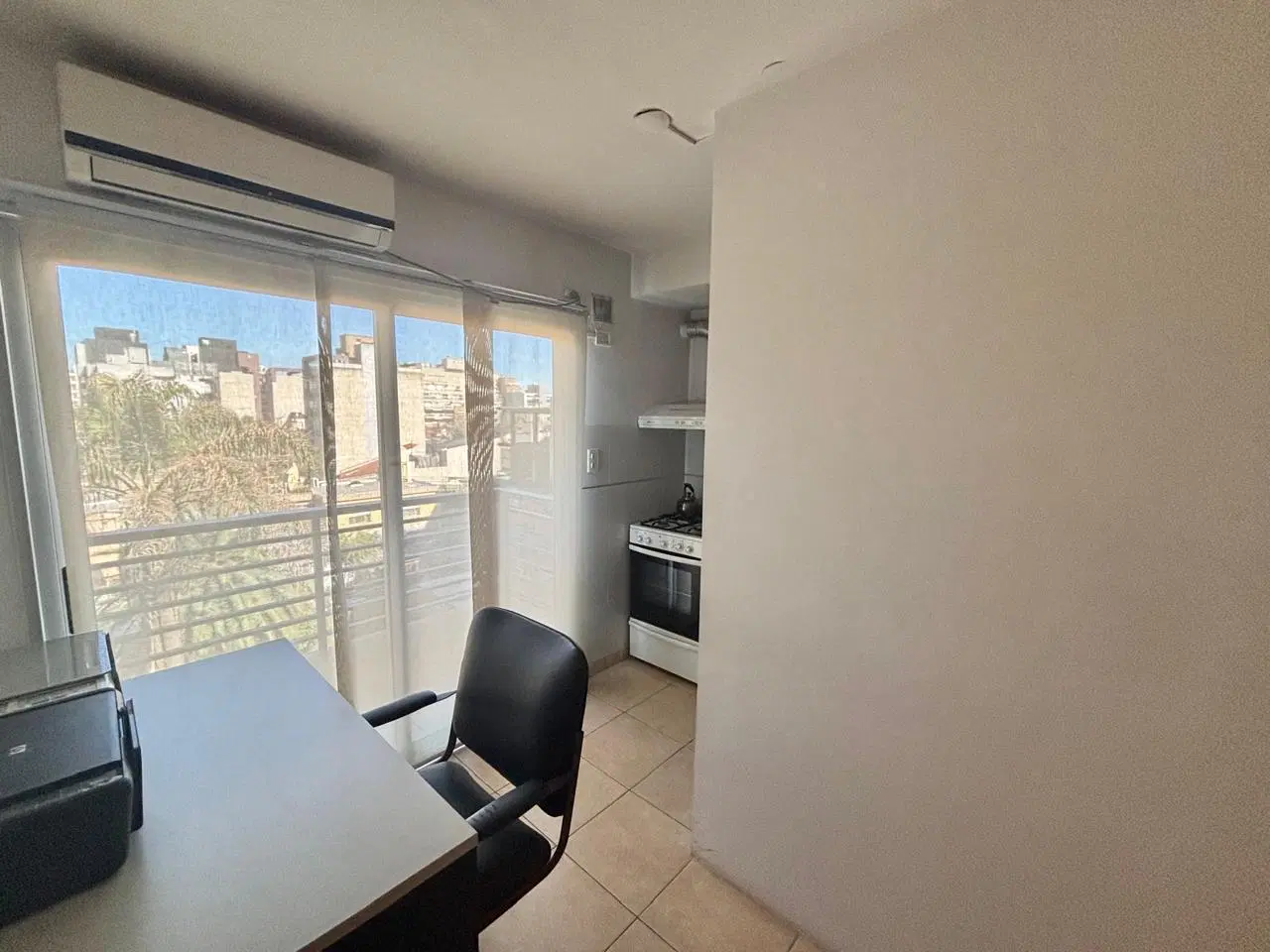 VENTA DEPARTAMENTO DOS AMBIENTES MORON CENTRO CON COCHERA ESCUCHA OFERTAS 2