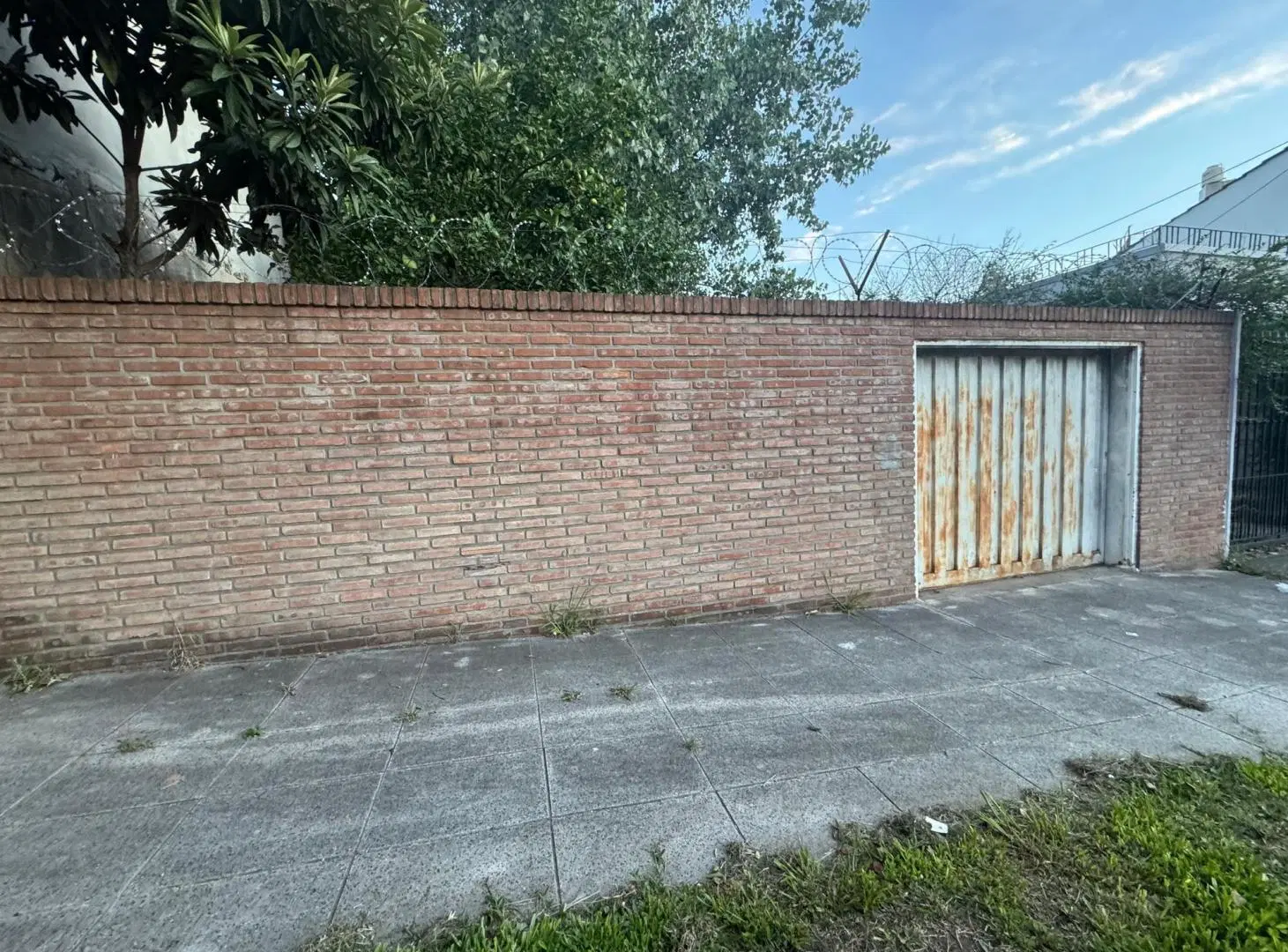 LOTE EN VENTA EN MARTIN CORONADO 3