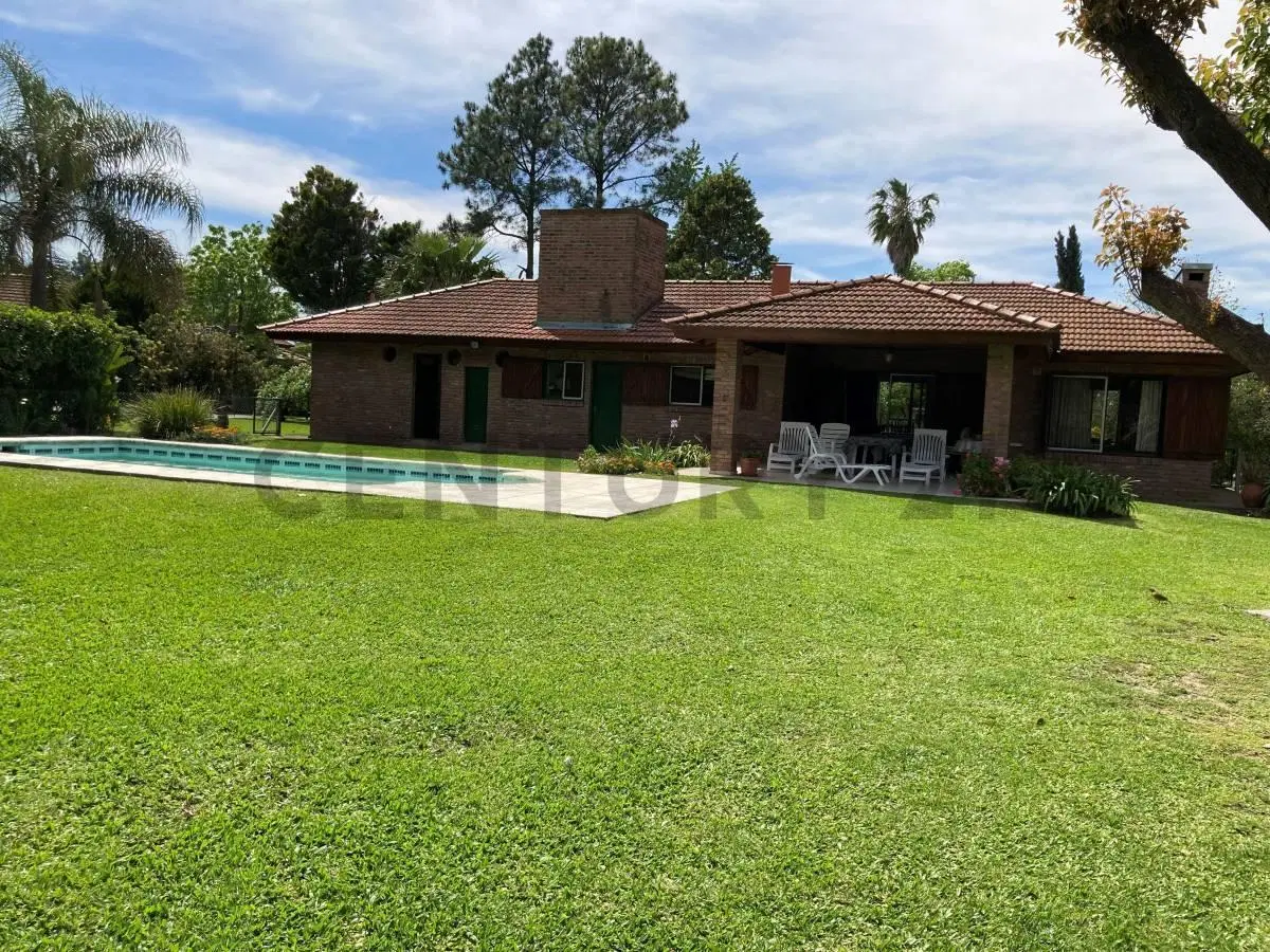 VENTA CASA 4 AMBIENTES BANCO PROVINCIA GRAN LOTE 3