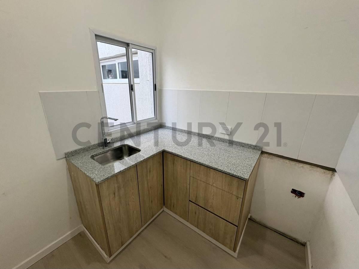 Foto de VENTA DEPARTAMENTO 3 AMBIENTES CON BALCON PATIO, imagen 1