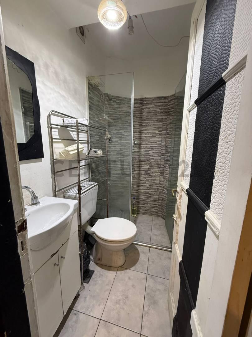 Foto de VENTA DEPARTAMENTO 2 AMBIENTES BALVANERA PATIO, imagen 5