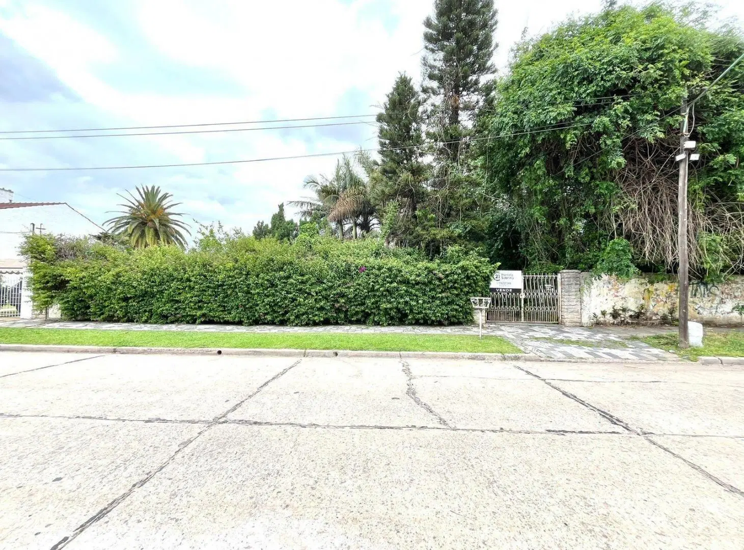 VENTA CASA 5 AMBIENTES CON AMPLIO JARDIN ITUZAINGO NORTE 5