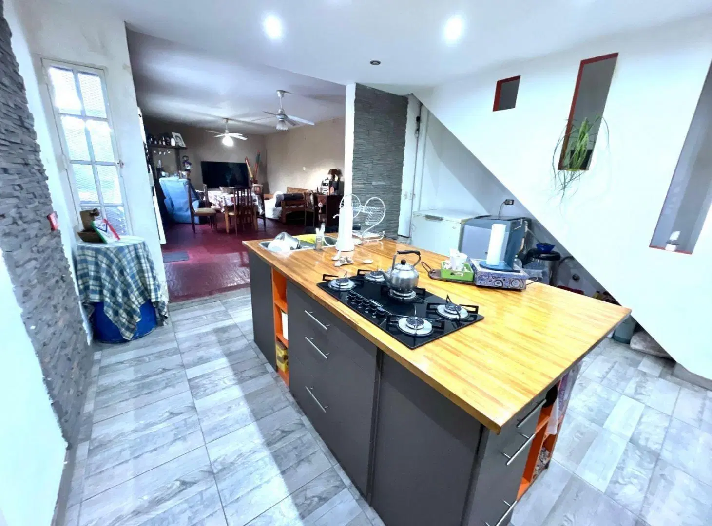 VENTA CASA 7 AMBIENTES ITUZAINGO NORTE 4
