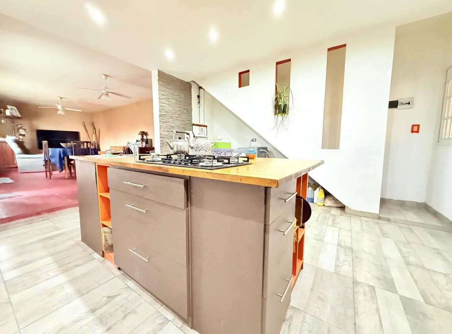 VENTA CASA 7 AMBIENTES ITUZAINGO NORTE 3