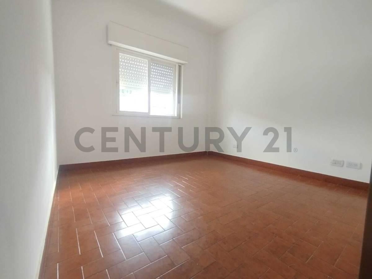 VENTA PH 3 AMBIENTE CON TERRAZA DE EXCLUSIVO, PARRILLA Y COCHERA - HAEDO