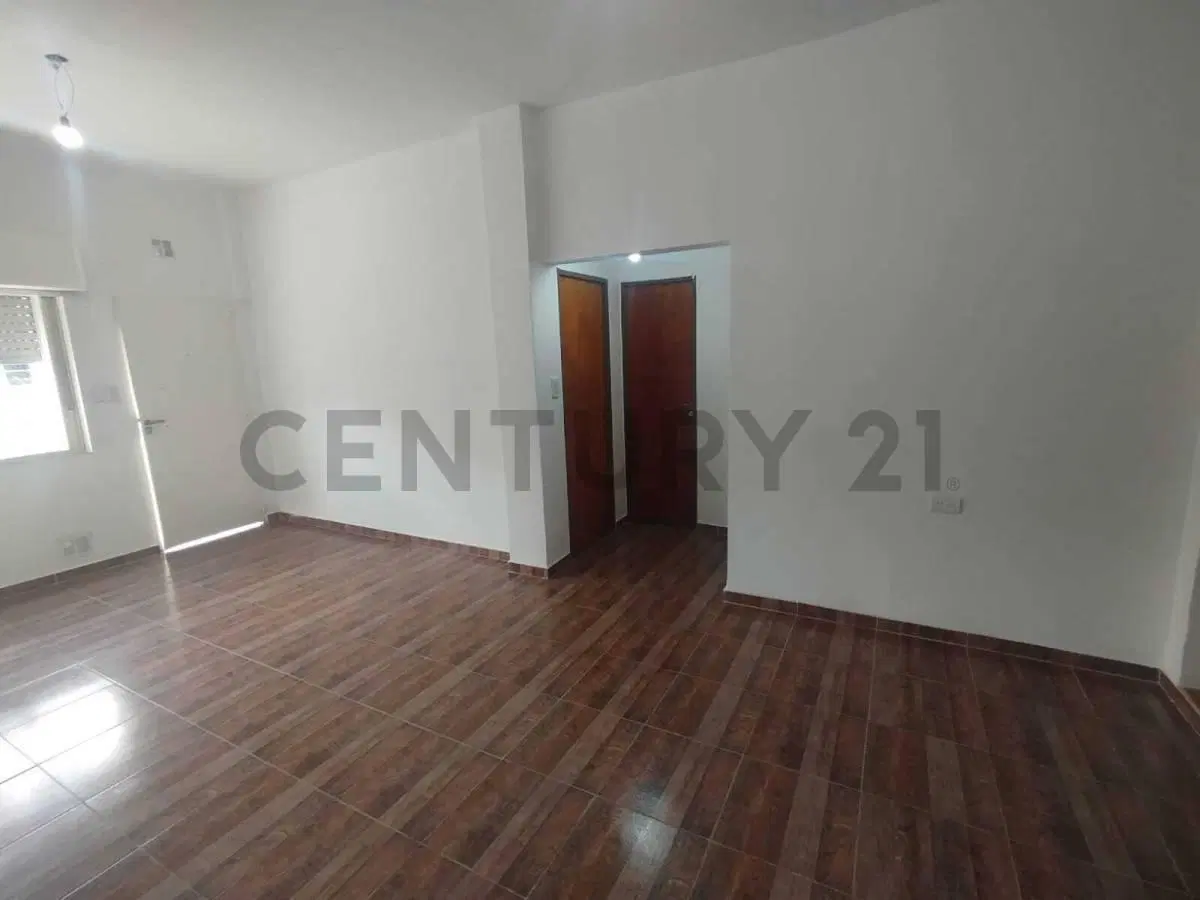 VENTA PH 3 AMBIENTE CON TERRAZA DE EXCLUSIVO, PARRILLA Y COCHERA - HAEDO 4