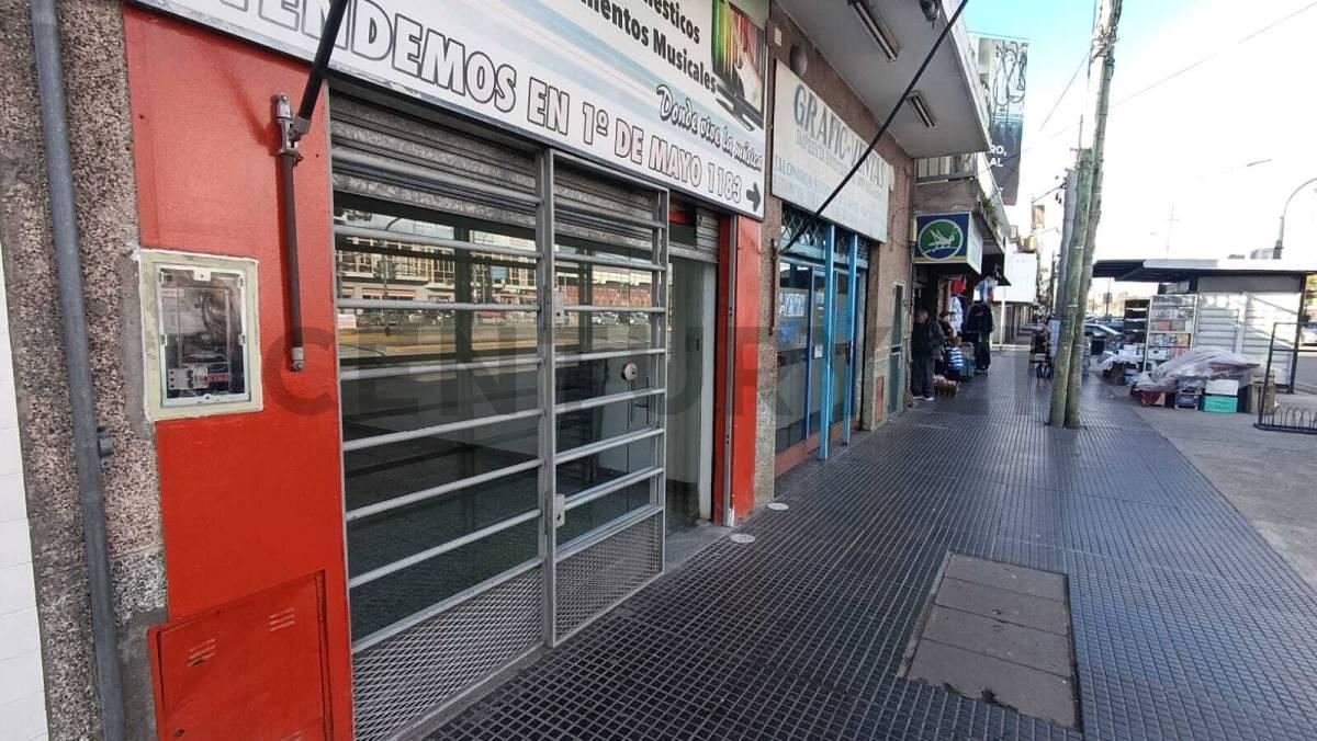 LOCAL ALQUILER sobre Ruta 8 frente a Metrobus