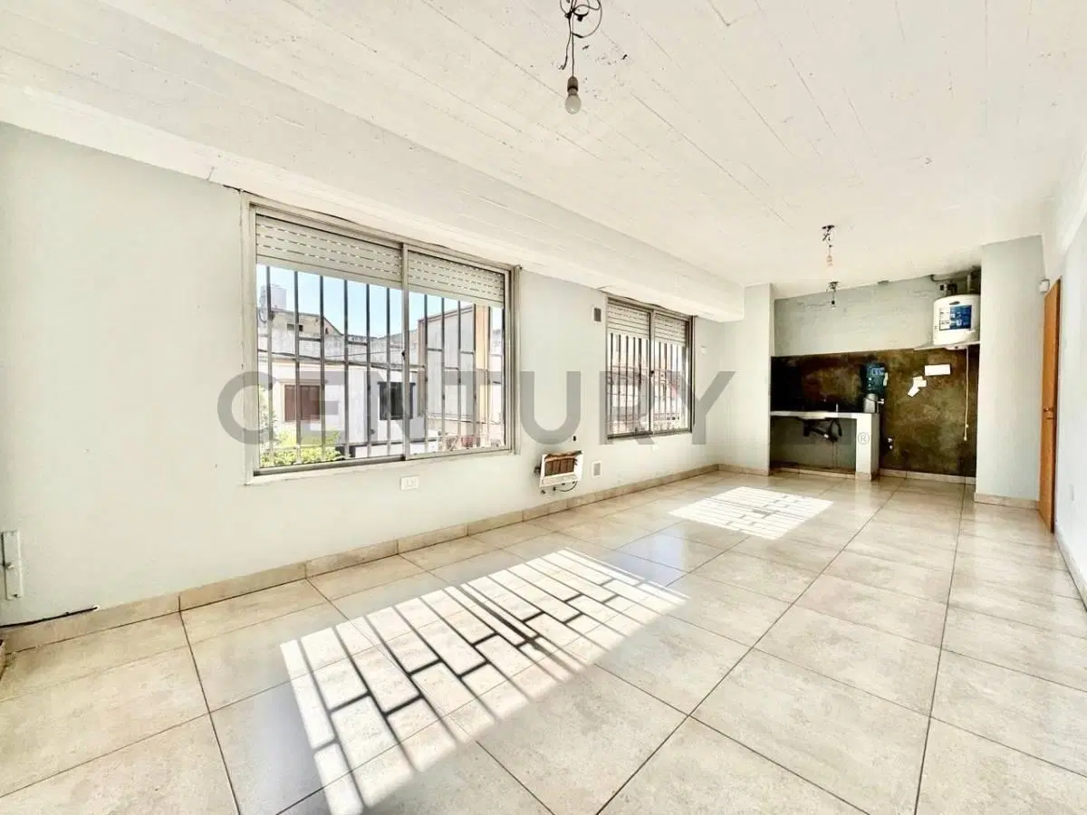 ALQUILER GALPÓN CON OFICINAS – LOMAS DEL MIRADOR 4