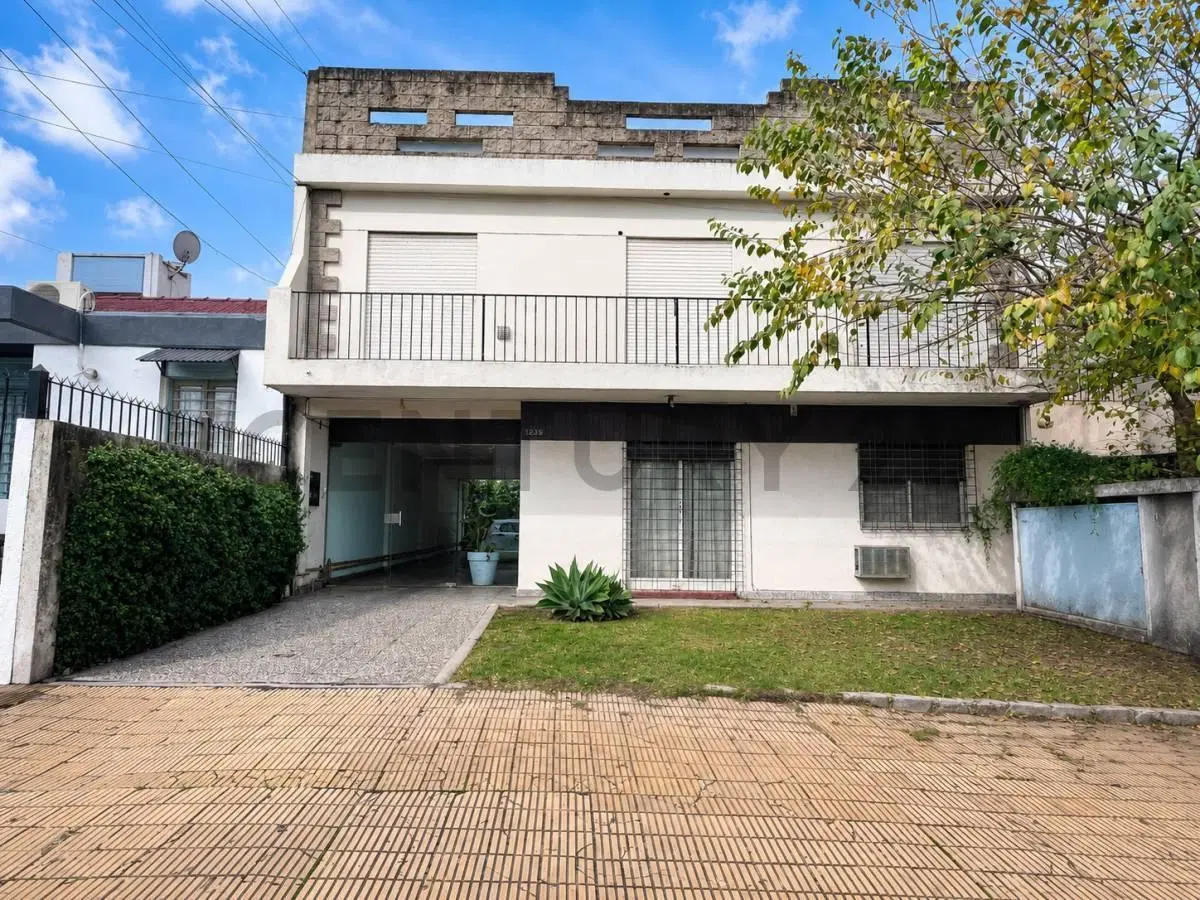 VENTA DEPARTAMENTO TRES AMBIENTES CASTELAR NORTE TERRAZA 3