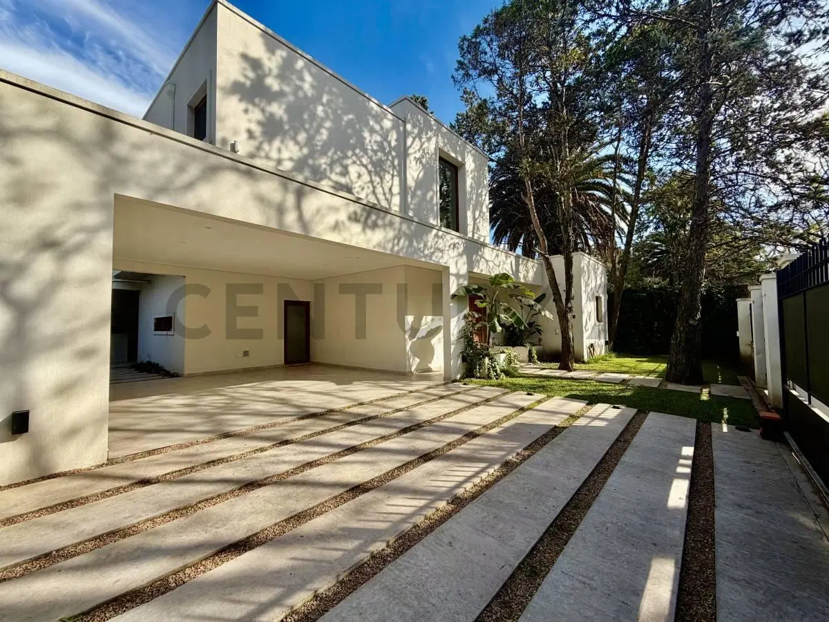 Venta de casa en Parque Leloir, Ituzaingo, GBA Oeste 2