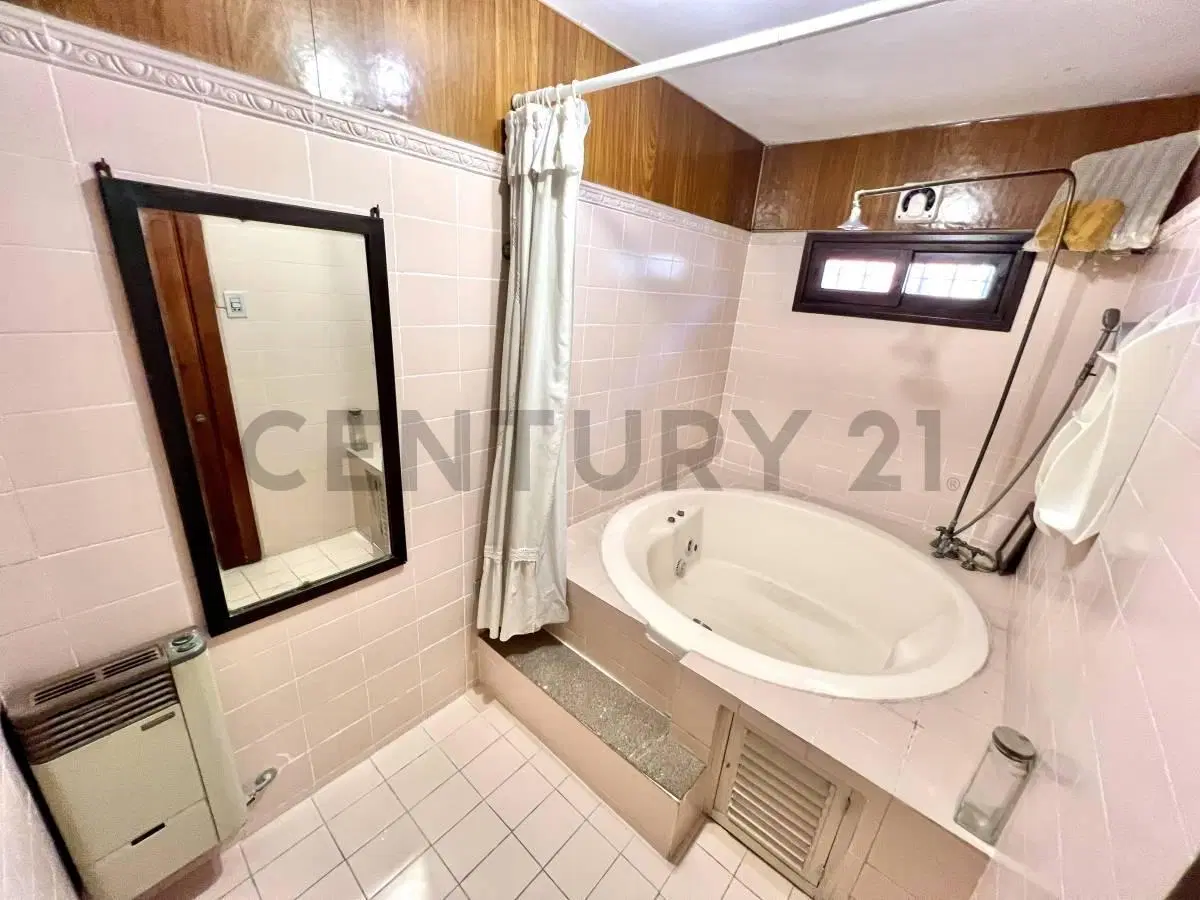 VENTA CASA PARQUE LELOIR 4 AMBIENTES QUINCHO PILETA PARQUE APTA CRÉDITO 4