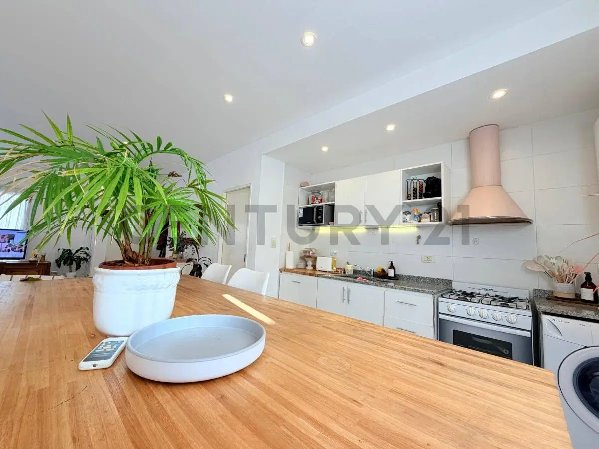 VENTA DEPARTAMENTO 3 AMBIENTES CASTELAR TERRAZA COCHERA 4