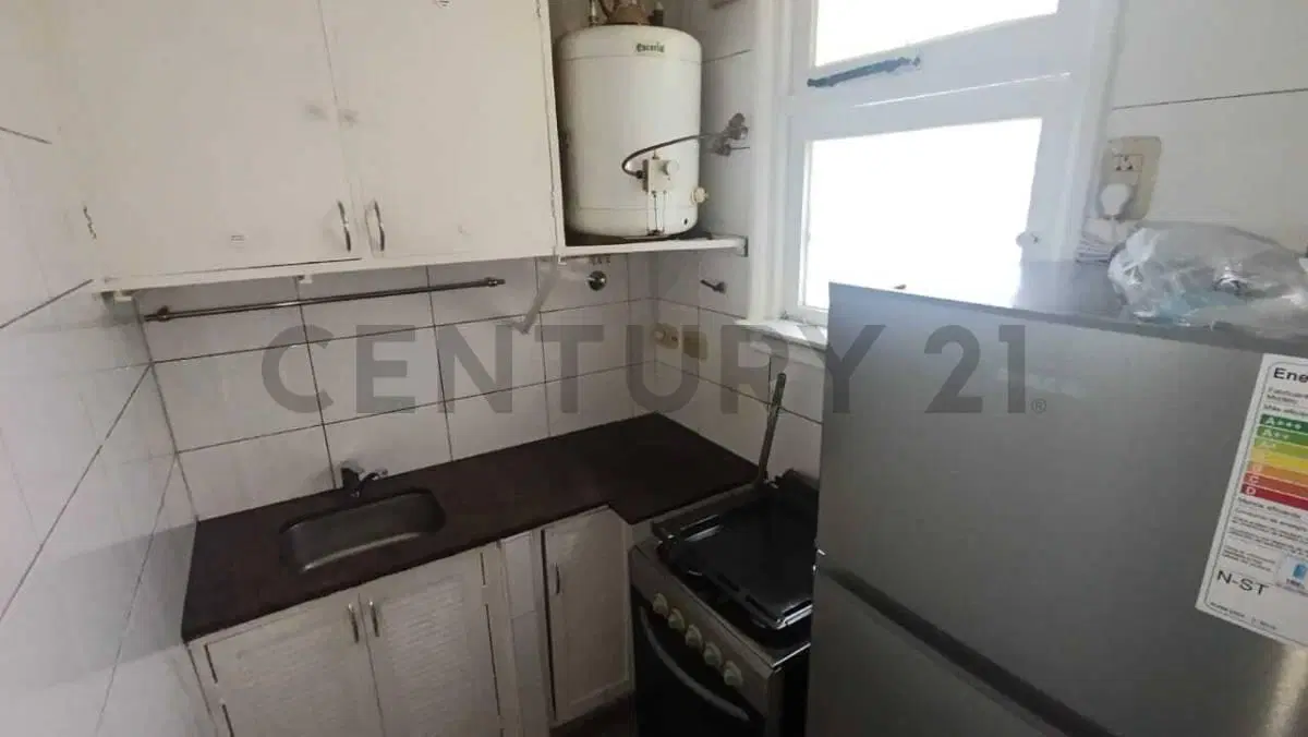 ALQUILER DEPARTAMENTO 2 AMBIENTES CENTRO 3