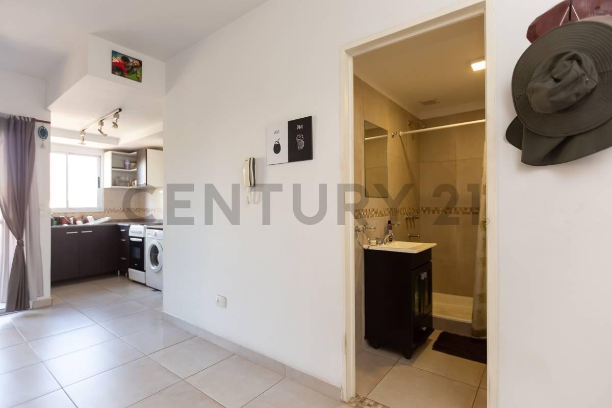 Foto de Alquiler Dpto 2 amb con Cochera y Balcon- Ciudadela Centro, imagen 5