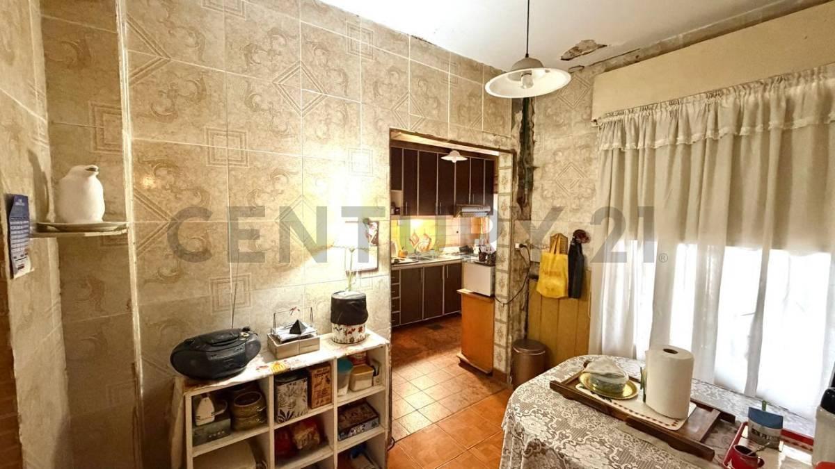 Foto de Venta de casa 4 ambientes con departamento independiente en excelente, imagen 2