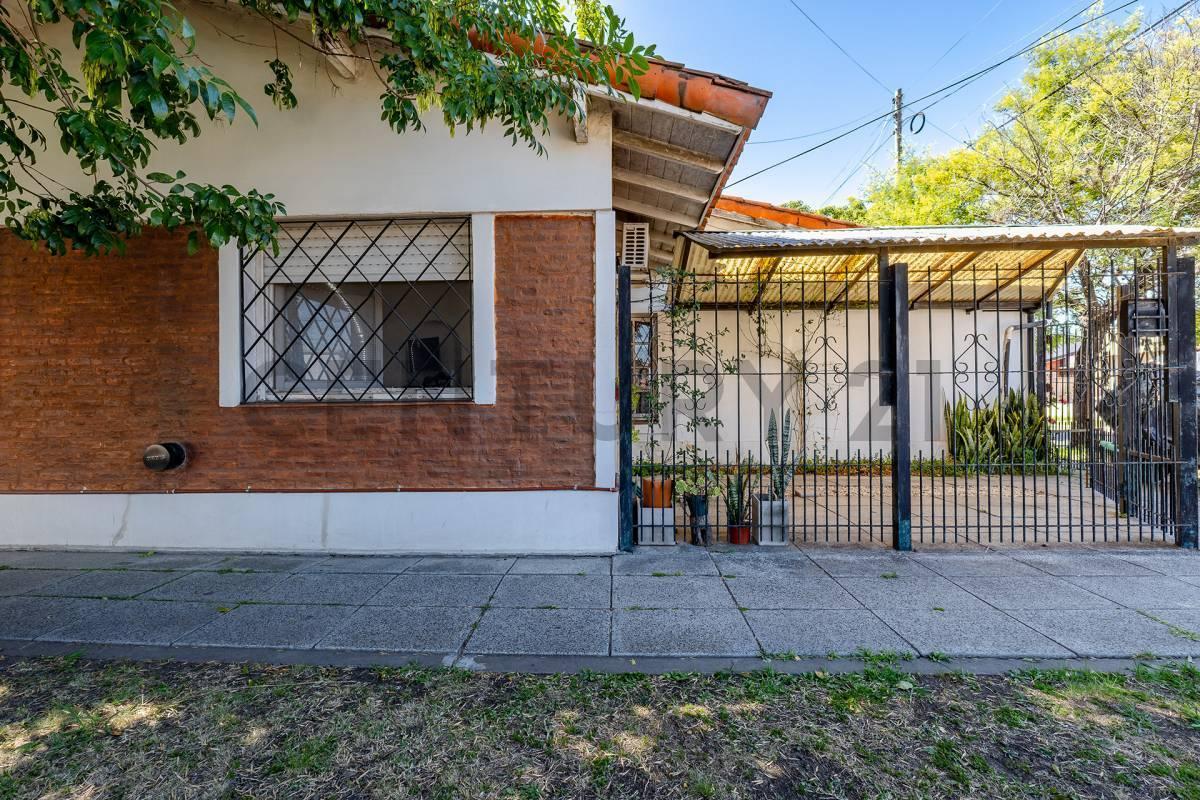 Foto de Venta casa Ph Ituzaingo Norte 2 ambientes con cochera, imagen 2