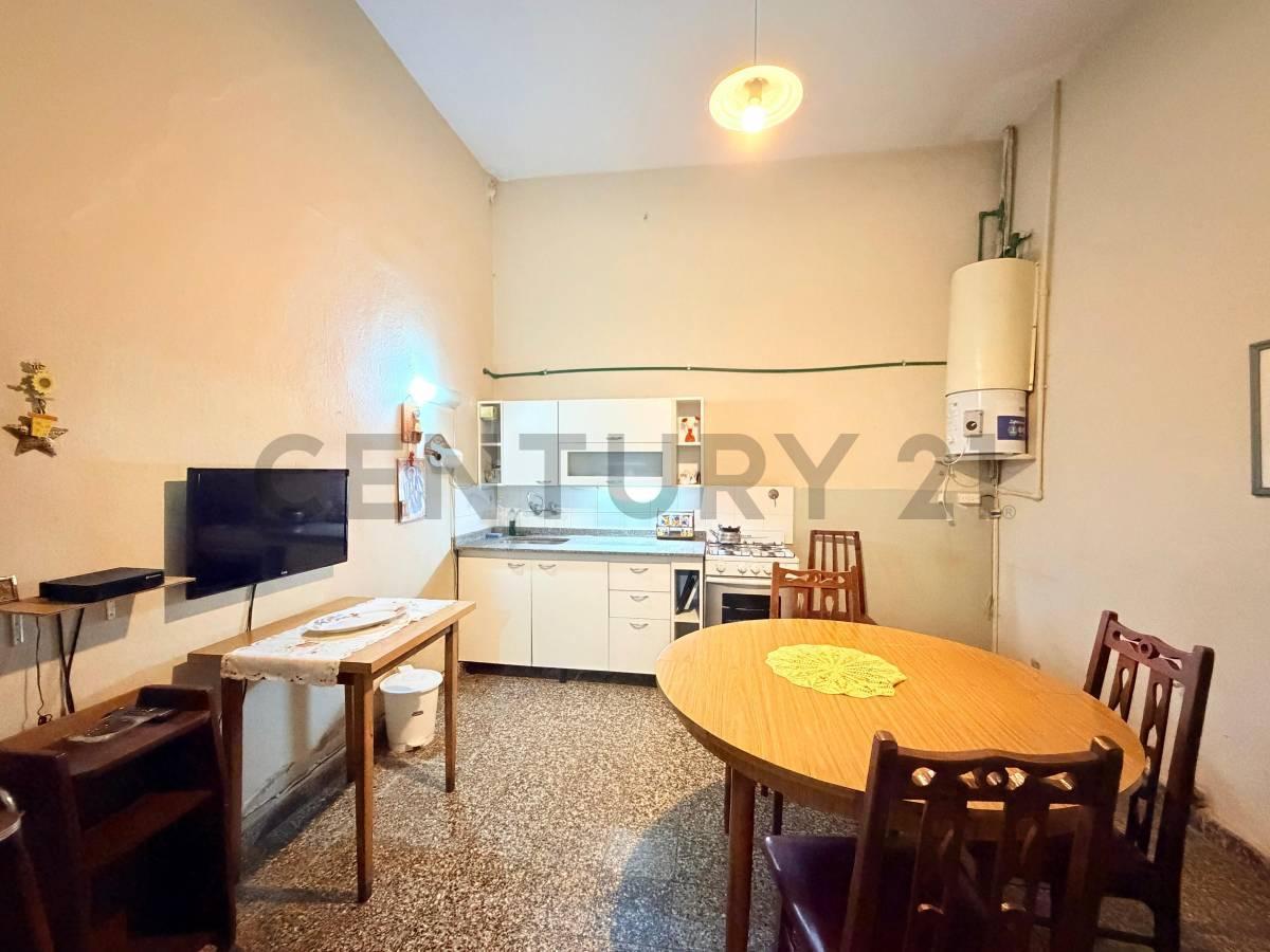 Foto de VENTA PROPIEDAD MULTIFAMILIAR CON 2 PH Y LOCAL EN RAMOS MEJIA, imagen 4