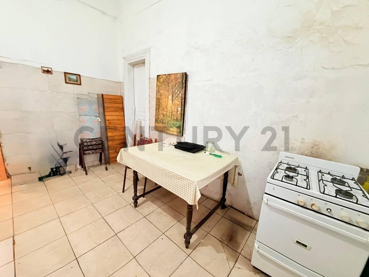 Foto de VENTA PROPIEDAD MULTIFAMILIAR CON 2 PH Y LOCAL EN RAMOS MEJIA, imagen 2