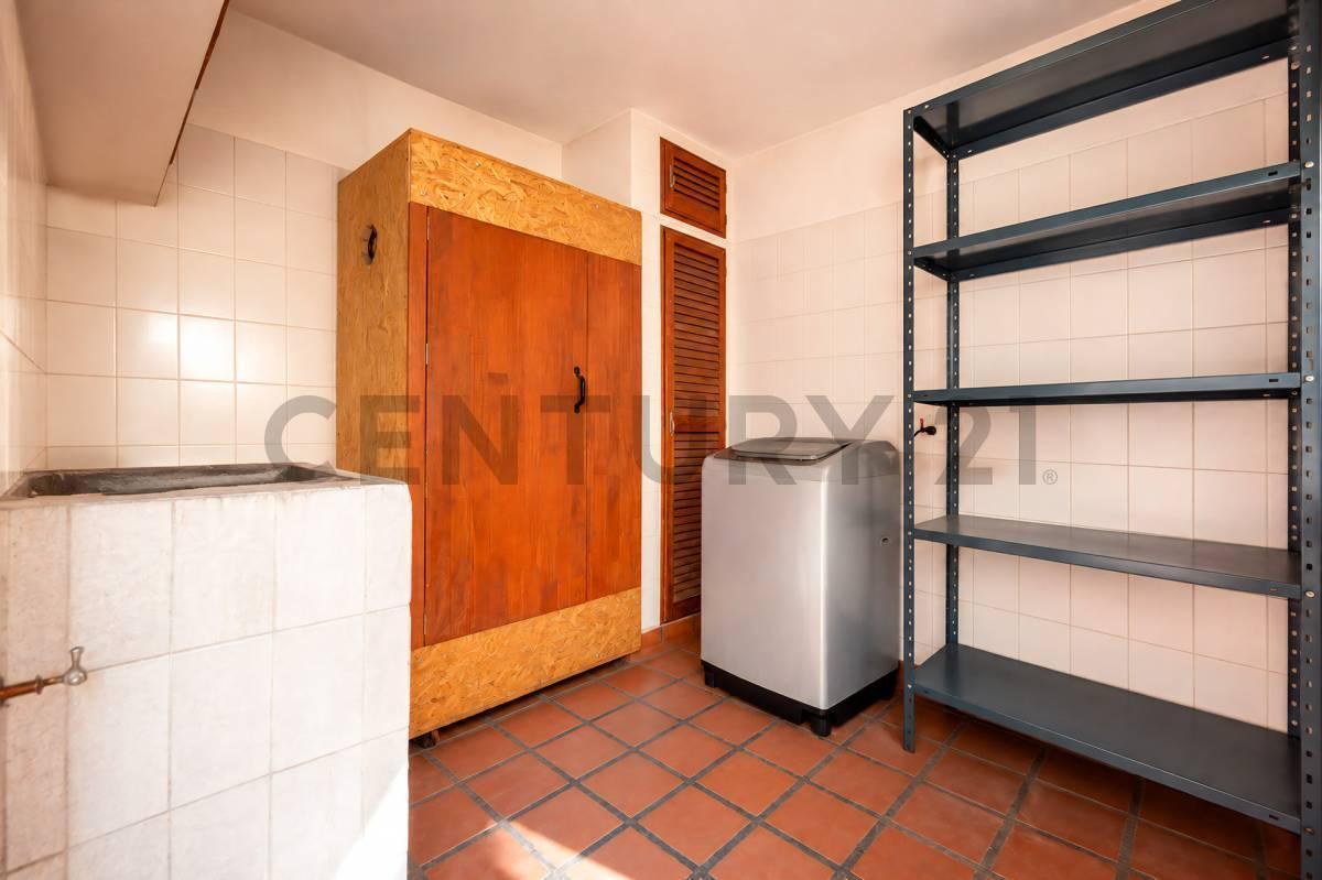 Foto de VENTA CASA MAS DEPARTAMENTO CUATRO AMBIENTES CASTELAR, imagen 2
