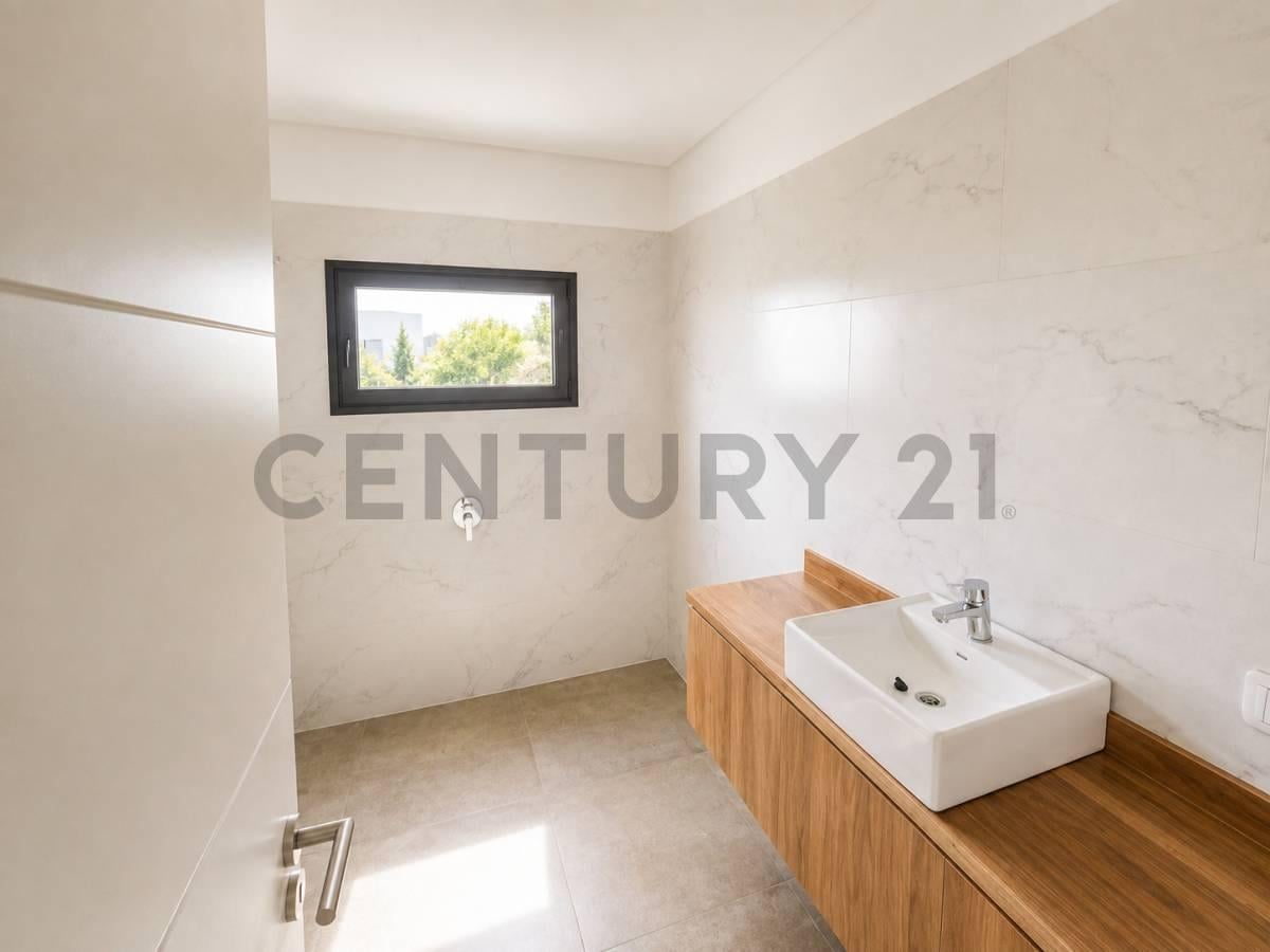 Foto de VENTA CASA 5 AMBIENTES UNA PLANTA VISTA AL AGUA EL CANTÓN ESCOBAR, imagen 3